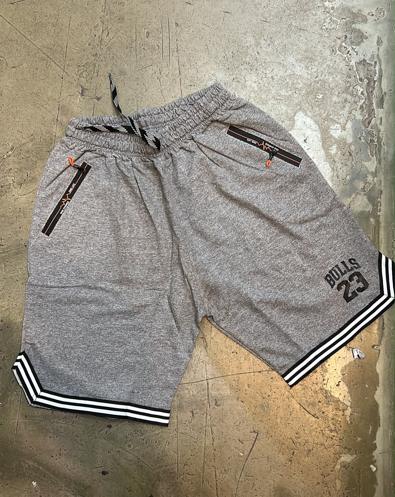SHORT BULL
